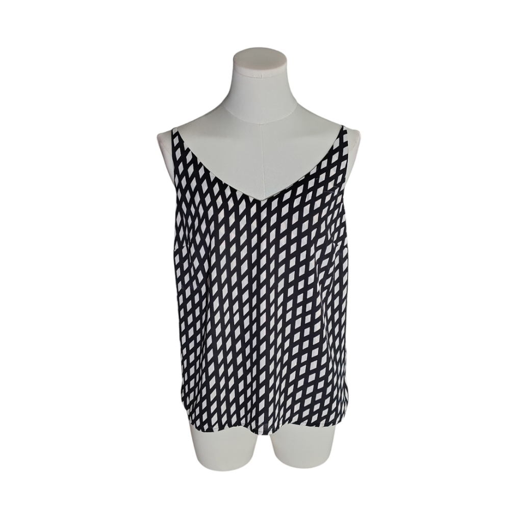 Banana Republic Black And White Contemporary Diamond Pattern Camisole Size Small